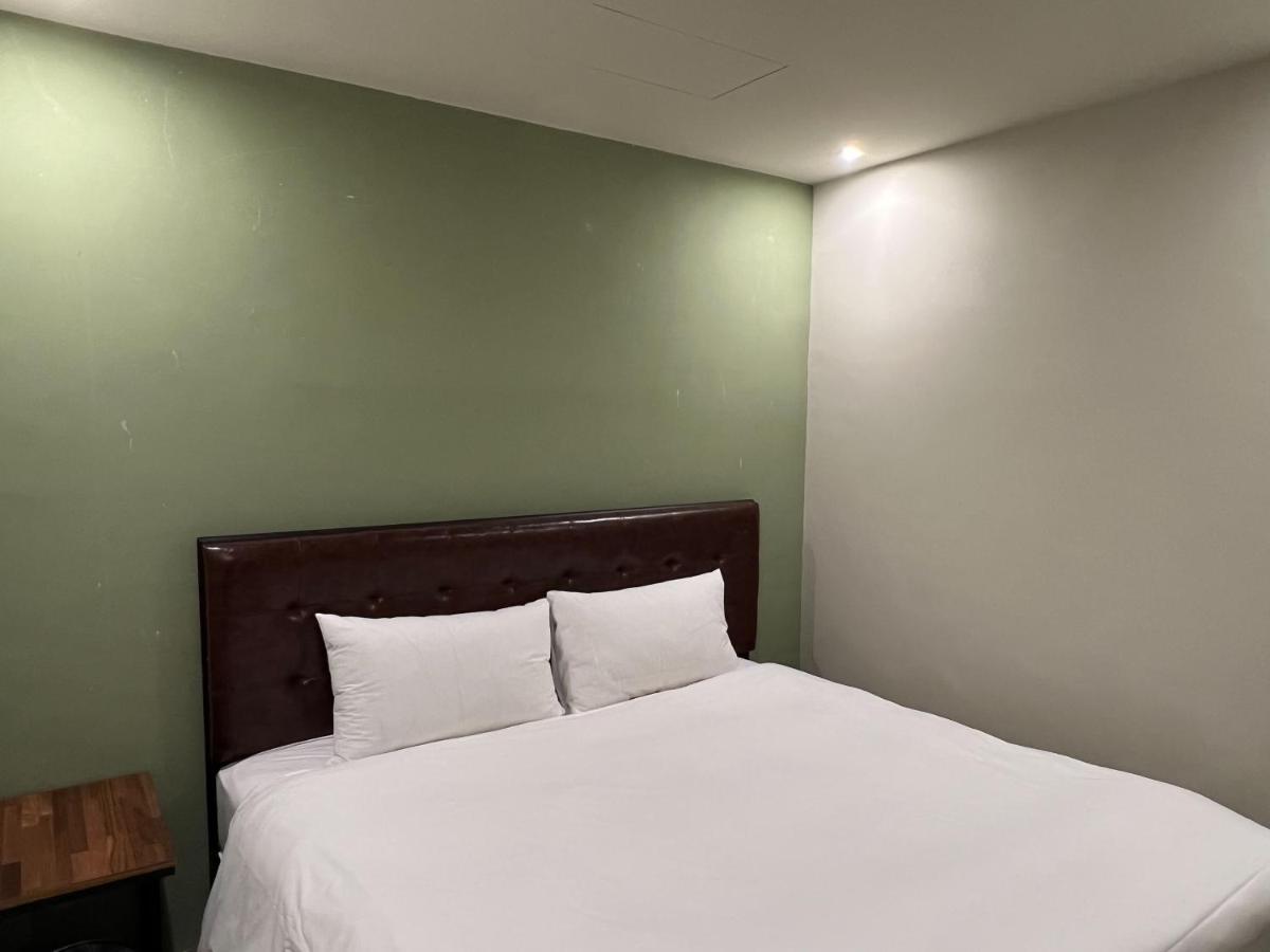 Saint Hostel Beigang Екстер'єр фото